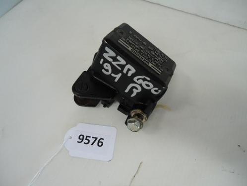 ZZR600 1990 - 1992 Kawasaki Rempomp D1-21251, Motoren, Onderdelen | Kawasaki