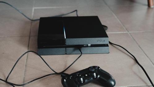 PlayStation 4 - 500Go - Deux manettes - 3 Jeux, Consoles de jeu & Jeux vidéo, Consoles de jeu | Sony PlayStation 4, Utilisé, Original