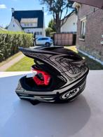 CMS-helm kinderhelm met borrelglaasjes, Ophalen