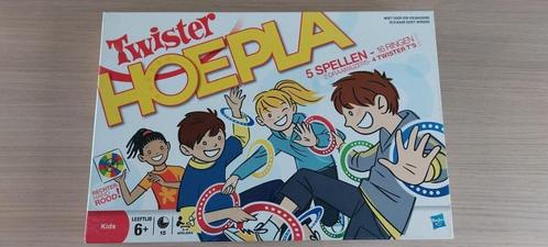 Twister Hoepla (Hasbro), Hobby en Vrije tijd, Gezelschapsspellen | Bordspellen, Zo goed als nieuw, Drie of vier spelers, Ophalen of Verzenden