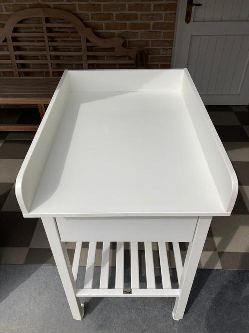 Childwood verzorgingstafel incl verzorgingskussen, Kinderen en Baby's, Kinderkamer | Commodes en Kasten, Zo goed als nieuw, Ophalen