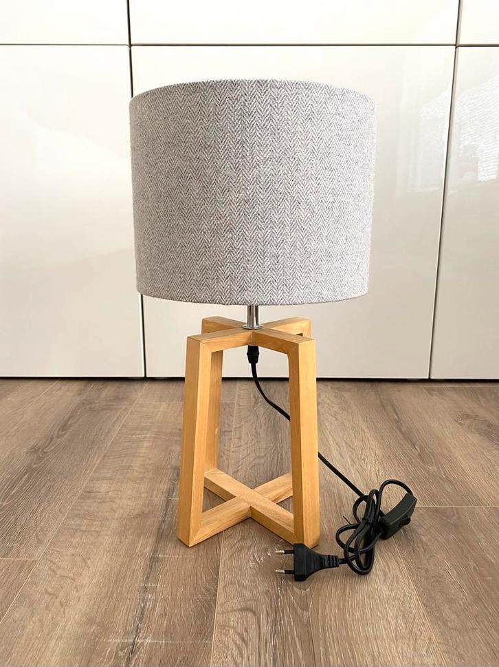 Tafellamp, Huis en Inrichting, Lampen | Tafellampen, Zo goed als nieuw, Minder dan 50 cm, Hout, Stof, Ophalen