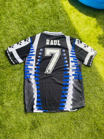 Real Madrid - Raul #7 beschikbaar voor biedingen