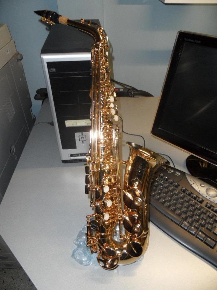 SAXOFOON - WERIL, Muziek en Instrumenten, Blaasinstrumenten | Saxofoons, Zo goed als nieuw, Alt, Met koffer, Ophalen