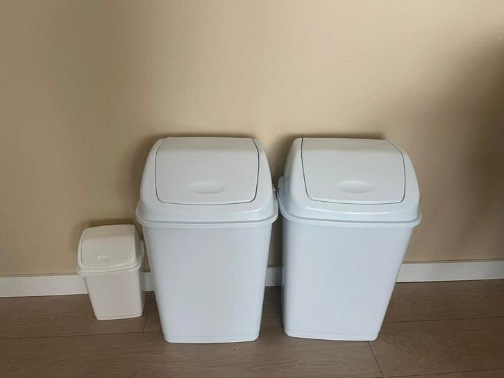 Vuilbakken met klapdeksels, Huis en Inrichting, Woonaccessoires | Prullenbakken, Zo goed als nieuw, Kunststof, 20 tot 30 liter