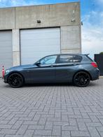 BMW Série 1 116i Sport-Line, Argent ou Gris, Euro 6, Boîte manuelle, Capteur de lumière