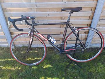 Full carbon TIME VX EDGE racefiets in mooi onderhouden staat beschikbaar voor biedingen