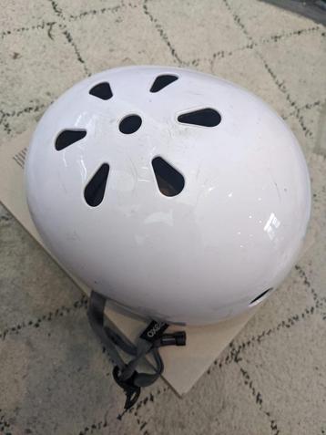 casque pour le patinage, le cyclisme, les parcours d'aventur, Enlèvement, Utilisé