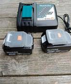 2x Makita accu's 18v met lader zgan, Doe-het-zelf en Bouw, Ophalen of Verzenden, Zo goed als nieuw