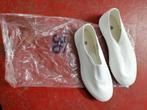 Chaussures de gym neuves blanches pointure 36, Neuf, Garçon ou Fille, Enlèvement ou Envoi, Chaussures
