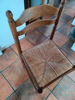 Stoelen met stro. 8 beschikbaar., Ophalen