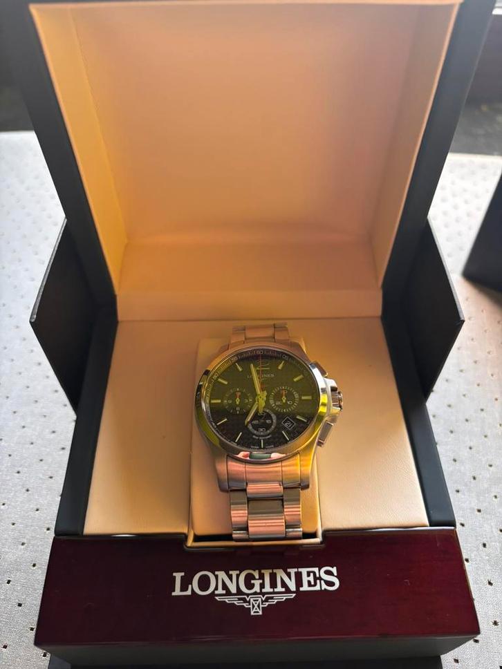 Longines Conquest VHP chrono, Handtassen en Accessoires, Horloges | Heren, Zo goed als nieuw, Polshorloge, Overige merken, Staal
