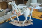 Petit cheval à bascule déco & vintage en porcelaine anglaise, Antiquités & Art, Enlèvement ou Envoi