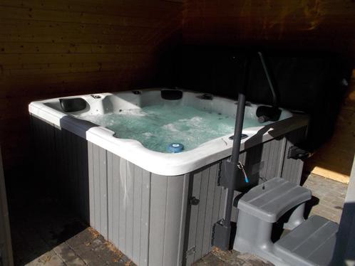 jacuzzi, Tuin en Terras, Bubbelbaden en Hottubs, Gebruikt, Vast, Afdekzeil, Pomp, Trap, Ophalen