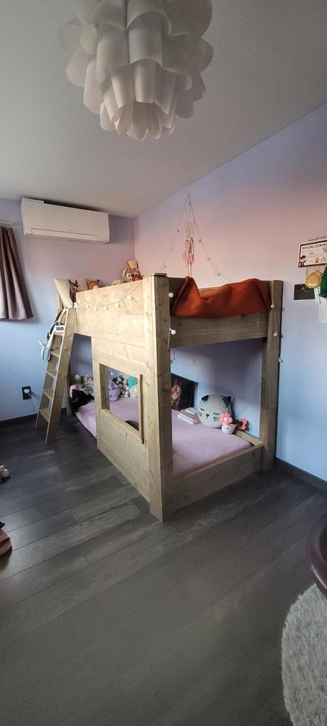 Hoogslaper/stapelbed uit steigerhout met glijbaan VanLonden, Huis en Inrichting, Slaapkamer | Bedden, Gebruikt, 140 cm, 200 cm