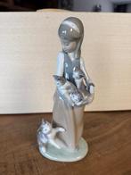 Lladro Meisje met poezen, Ophalen of Verzenden