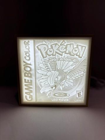 Pokémon Gold Gameboy Lightbox - 15x15 cm - Dimbare LED's