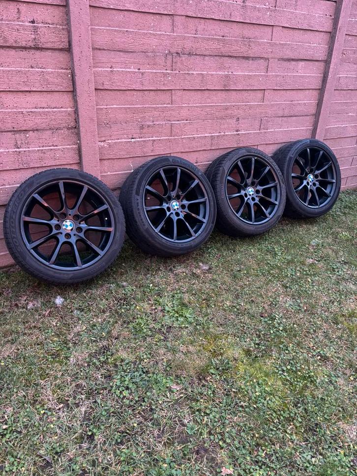 Bmw set 5x120 18 inch zwarte velgen met banden, Autos : Pièces & Accessoires, Pneus & Jantes, Pneus et Jantes, 18 pouces, Enlèvement