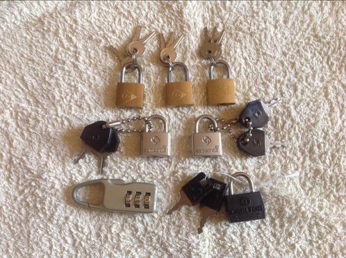 ② Petit cadenas à clés pour sac de voyage, sac à main ou sac à