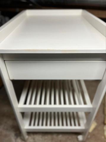 Luiertafel op wieltjes wit Troll beschikbaar voor biedingen