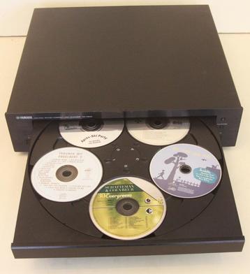 Yamaha CD-C600 Natural Sound CD-Speler Voor 5 CD's  beschikbaar voor biedingen
