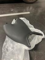 Triumph Daytona 660 origineel verlaagd zadel, Ophalen