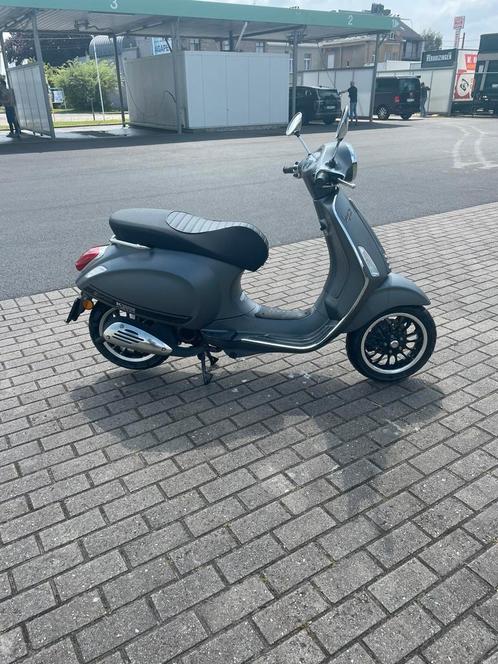 Vespa Sprint 2 takt 5940km, Fietsen en Brommers, Scooters | Vespa, Zo goed als nieuw, Vespa S, Klasse B (45 km/u), Tweetakt, Ophalen