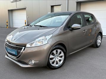 Peugeot 208 1.2i 2013 Airco Navi PDC Gekeurd LEZ OKÉ beschikbaar voor biedingen