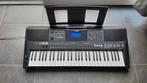 Yamaha Psr-e453, Muziek en Instrumenten, Keyboards, Ophalen, Zo goed als nieuw, Roland