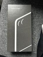 Samsung galaxy Z flip7 256GB, Computers en Software, Netwerk switches, Ophalen, Nieuw