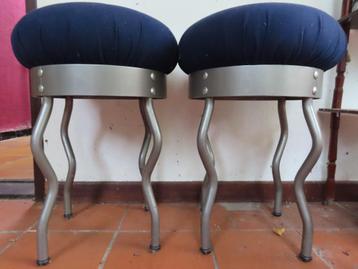 Speelse krukjes '90 beschikbaar voor biedingen