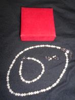 Nieuwe set pareltjes, Handtassen en Accessoires, Kettingen, Ophalen of Verzenden, Nieuw, Grijs