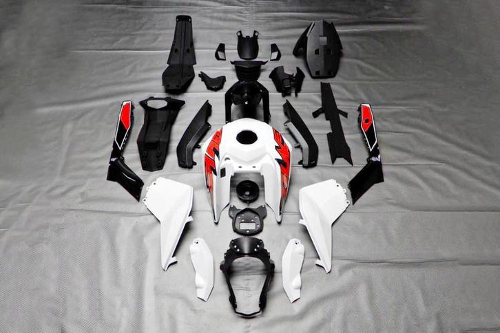 Carénage AVDB pour KTM DUKE 125 / 200 / 390 2011 - 2016, Motos, Accessoires | Autre, Neuf, Enlèvement ou Envoi