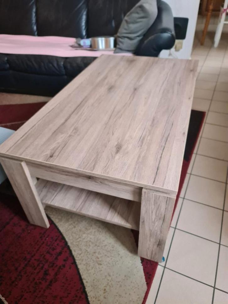 Saloon tafel, Huis en Inrichting, Complete inboedels, Ophalen