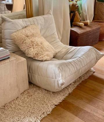Ligne Roset Togo, Enlèvement, Utilisé