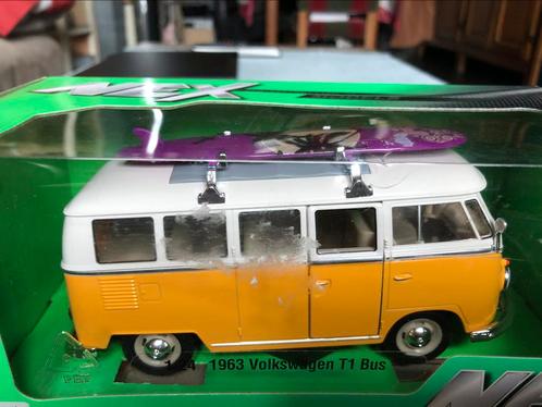 VW T1 bus 1963 “surf” 1/24 Nex/Welly, Hobby en Vrije tijd, Modelauto's | 1:24, Nieuw, Bus of Vrachtwagen, Welly, Ophalen