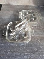 2 escargots bordjes, met tang, goede staat, Huis en Inrichting, Ophalen, Zo goed als nieuw