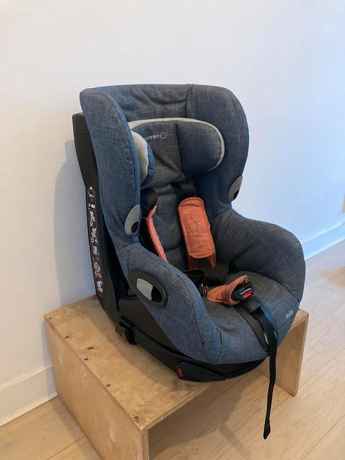 Bébéconfort Axiss draaibare autostoel (9-18 kg) + extra hoes, Kinderen en Baby's, Autostoeltjes, Gebruikt, Ophalen