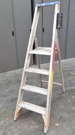 Solide, 4 treden bordestrap, Doe-het-zelf en Bouw, Ladders en Trappen, Ophalen, Gebruikt, Trap, 2 tot 4 meter