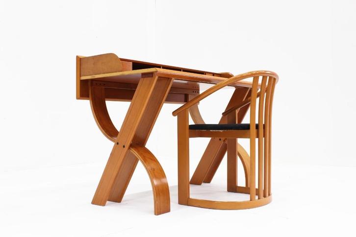 Vintage Italiaans houten bureau en stoel 1970s, Antiek en Kunst, Antiek | Meubels | Stoelen en Sofa's, Ophalen