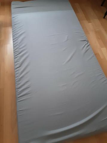 Logeermatras  nodig ? BEKIJK DE FOTO'S  beschikbaar voor biedingen