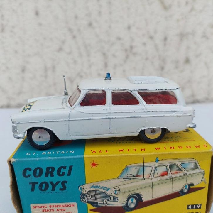 CORGI TOYS 419 FORD ZEPHYR  MOTORWAY PATROL POLITIE + DOOS, Hobby en Vrije tijd, Modelauto's | 1:43, Gebruikt, Auto, Corgi, Ophalen of Verzenden