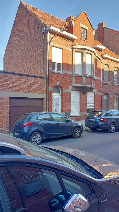 Te renoveren woning met garage en tuin te Izegem, Immo, Huizen en Appartementen te koop, Provincie West-Vlaanderen, 200 tot 500 m²