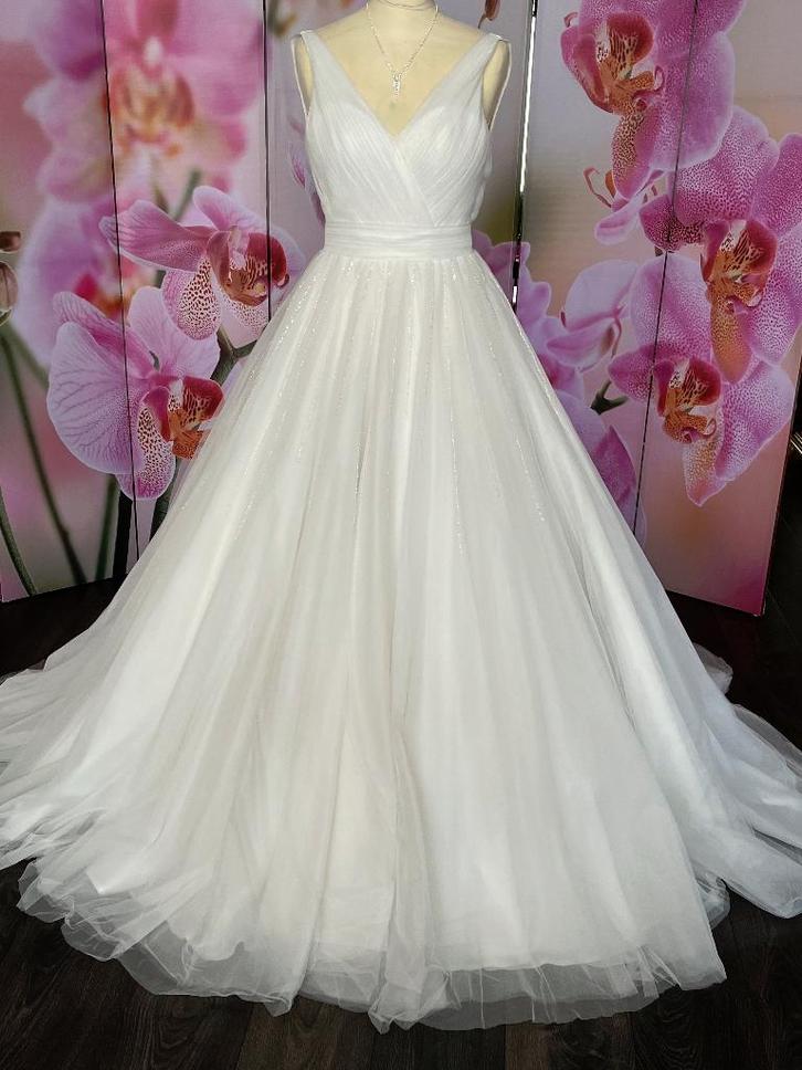 Nieuw maat 34 VEERLE klassiek japon weg=weg, Vêtements | Femmes, Vêtements de mariage & Accessoires de mariage, Neuf, Robe de mariée