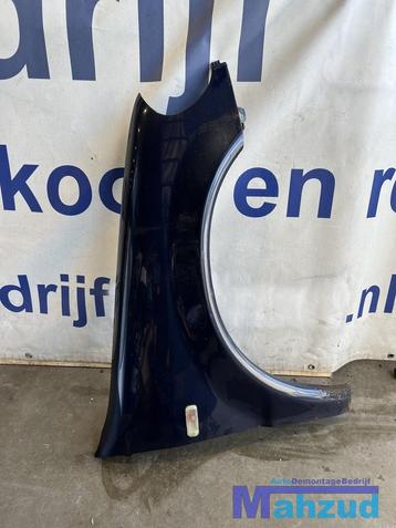 MERCEDES ML W163 Donker blauw rechts voor scherm zijscherm beschikbaar voor biedingen
