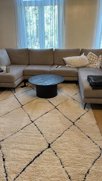 Magnifique salon en tissu beschikbaar voor biedingen