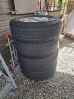Banden Hyundai, Auto-onderdelen, Banden en Velgen, Ophalen, Gebruikt, Band(en)