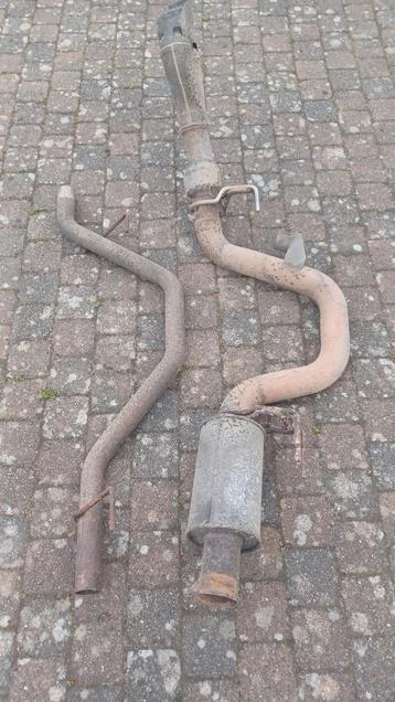 Te koop uitlaat. beschikbaar voor biedingen