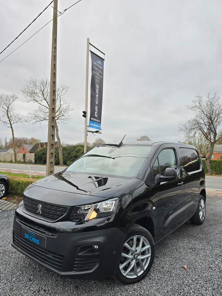 PEUGEOT PARTNER/8TRPS-AUTOMAAT-3ZIT/NAVI-PDC-CRUIS-TREKHAAK, Auto's, Peugeot, Bedrijf, Te koop, Partner, ABS, Airbags, Airconditioning