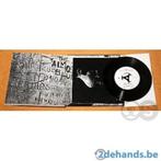 BEATLES   LIVERPOOL boek en vinyl single  nederlandse editie, Cd's en Dvd's, Vinyl Singles, Ophalen of Verzenden, Zo goed als nieuw